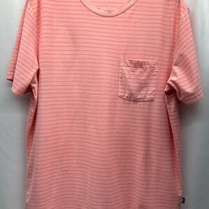 Vineyard Vines Men’s Coral Striped Pocket Tee M 100% Cotton Soft Casual